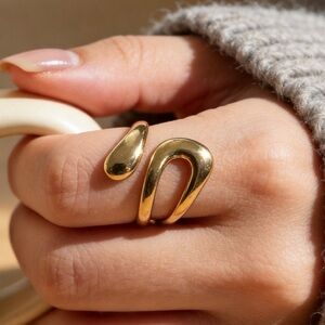 Gold Open Curve Statement Ring - Stainless steel